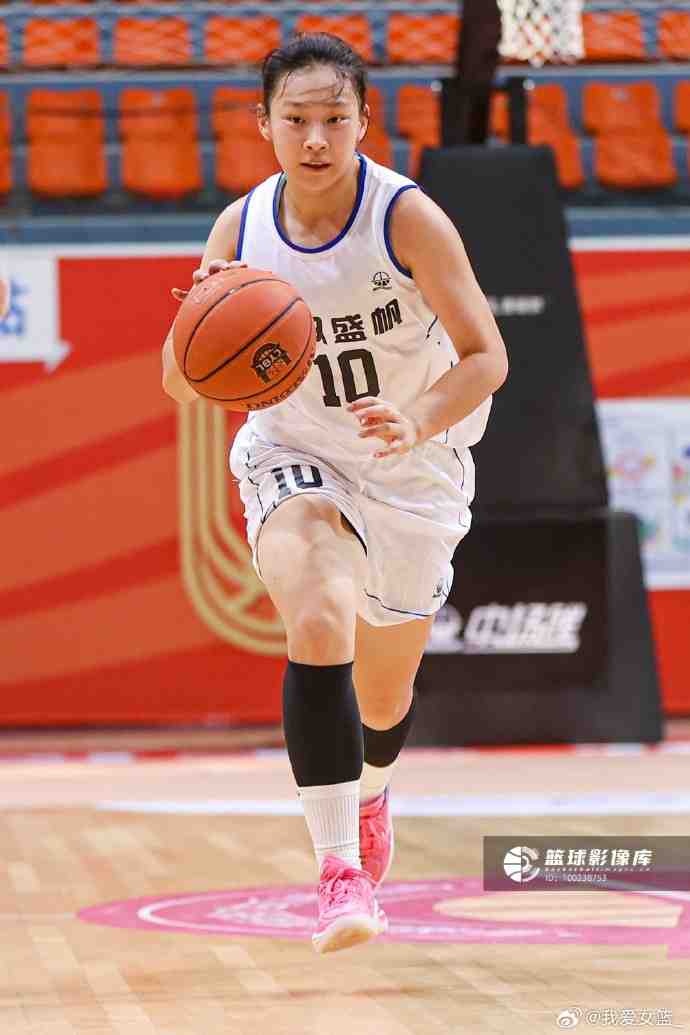 20天20队之广西金海:庞峥麟恩师挂帅,广西女篮欲展狼兵精神!